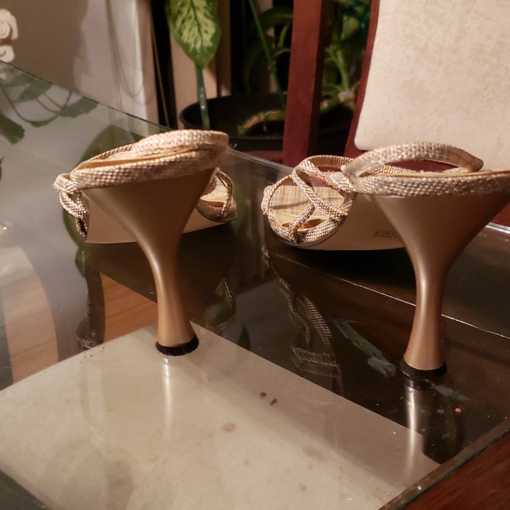 Shoes - Picture 2 of 5